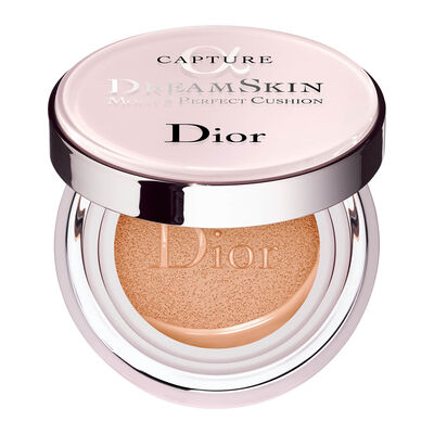 DIOR       DREAMSKIN     TINT 10